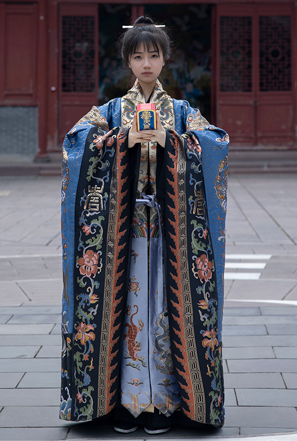 Sanqing Daoist Robe Revival Edition - Nine Dragons Dharma Robe for High Priest | Taoist Ceremony, Meditation, Scripture Recitation | Premium Silk Embroidery
