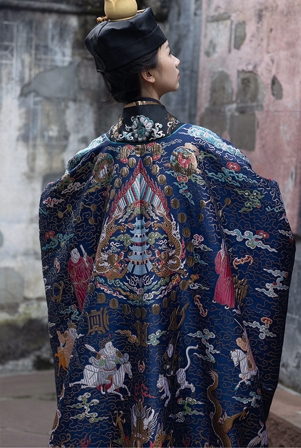 Authentic Sanqing Daoist Robe Replica - Four Divine Emblems Ritual Gown for Taoist Priests | Men's Tai Chi Bagua  Costume