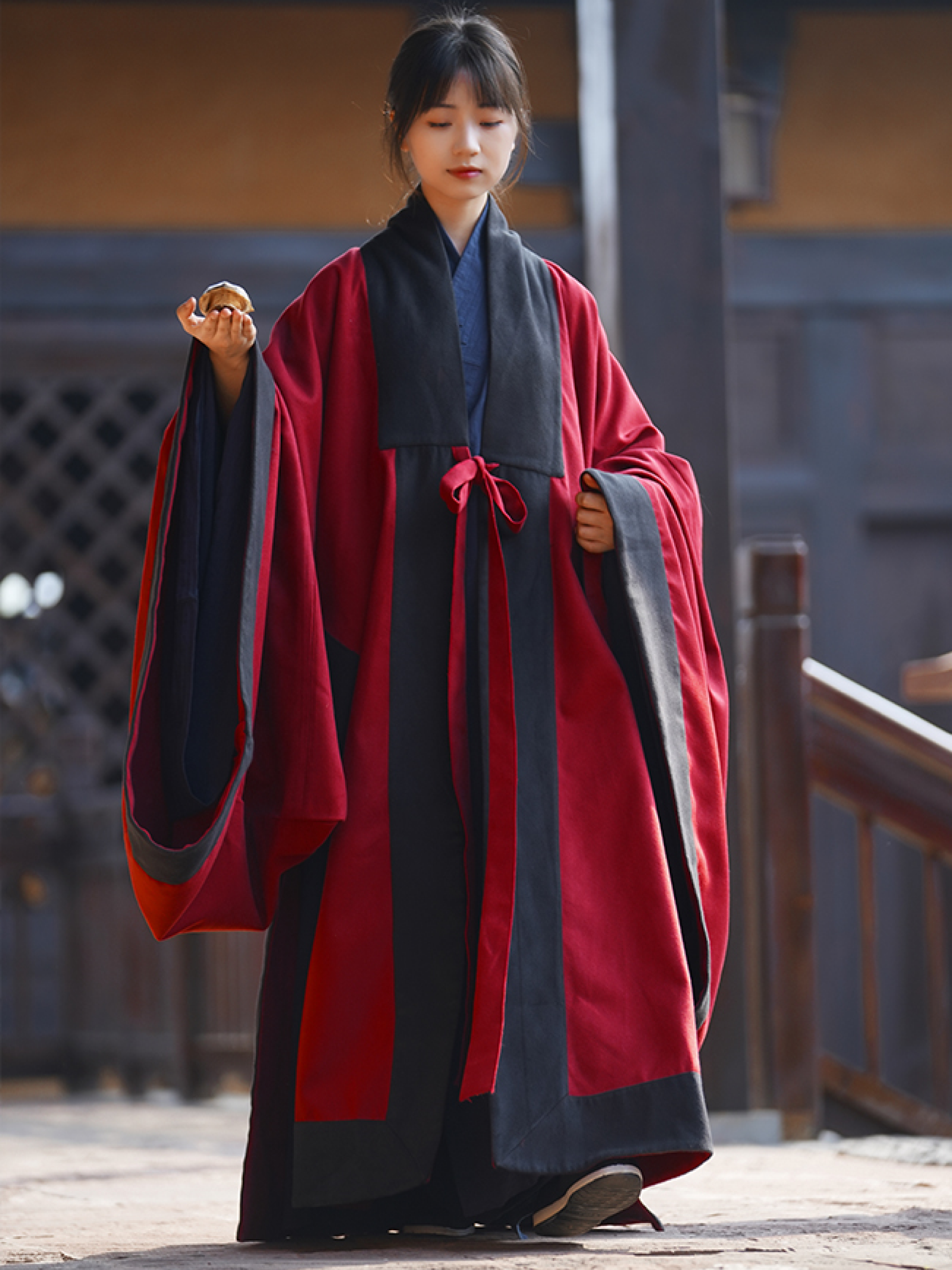 Winter Taoist Hanfu Robe - Ming Dynasty Style MaoNi HeChang Cloak - Unisex Thickened Woolen Cape Coat for Men and Women