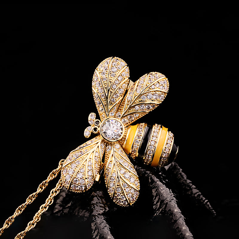 Bee brooch